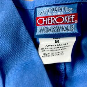 Cherokee scrub set top size M bottoms size S